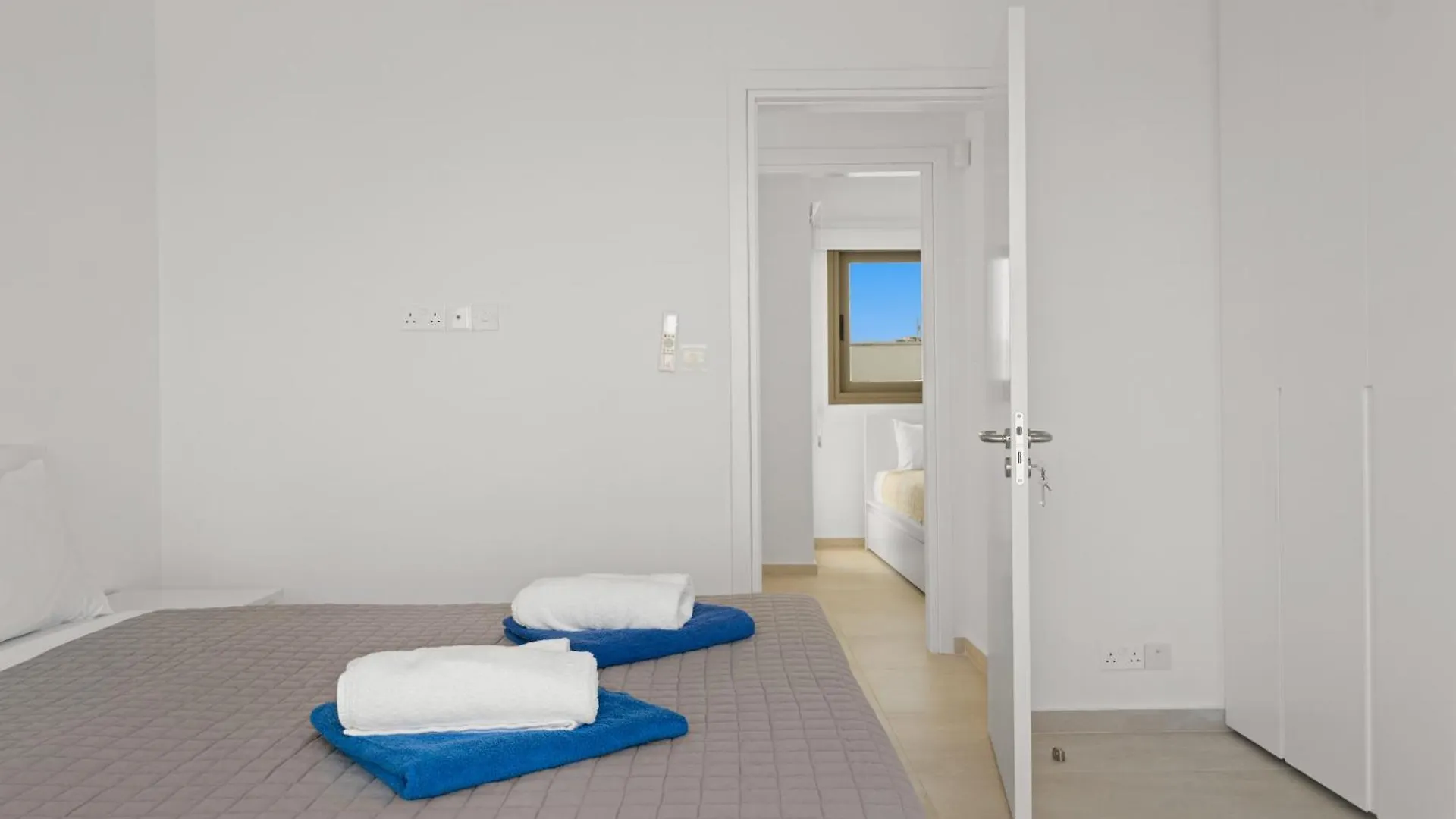 Serenity Waves Villa 26 라르나카