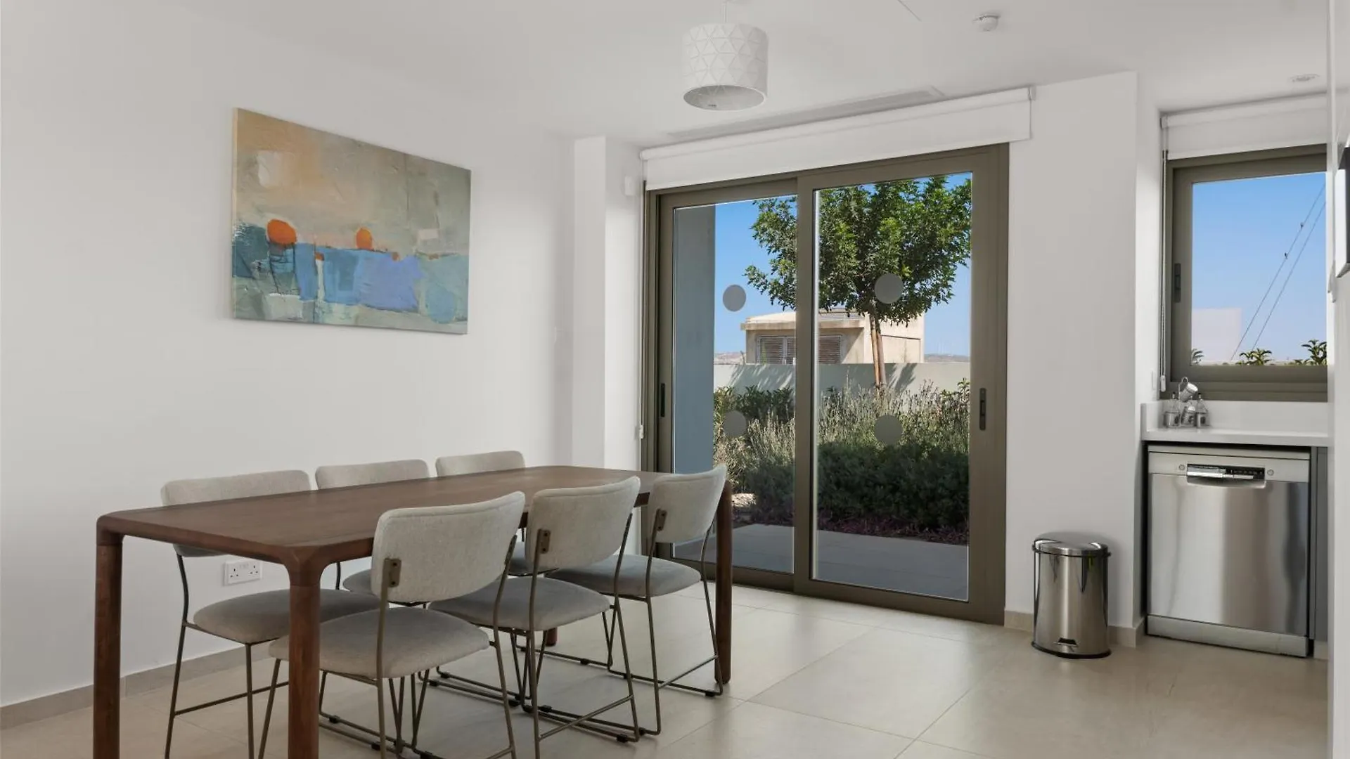 Serenity Waves Villa 26 라르나카